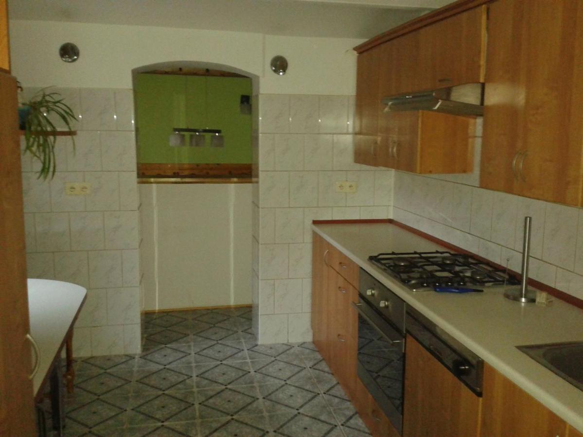 Spacious Holiday Home In Stara Kamienica With Pond Kültér fotó